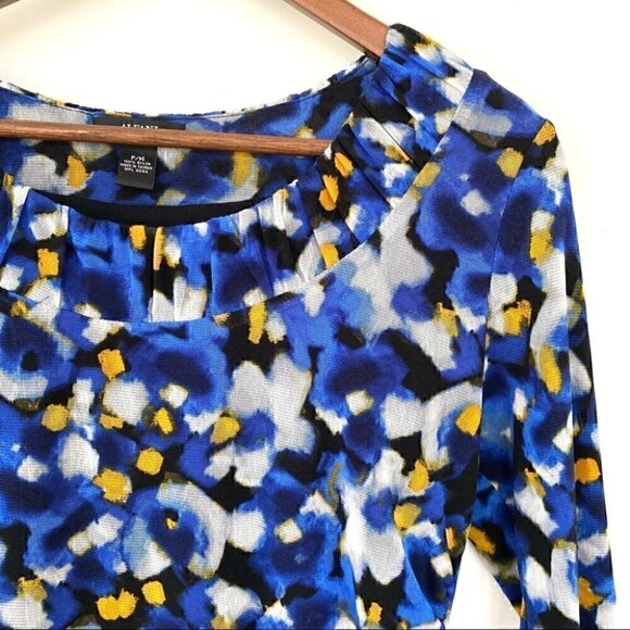 Alfani stretch ruched top with crew neck and  3/4 length sleeves, petite size - Picture 3 of 10